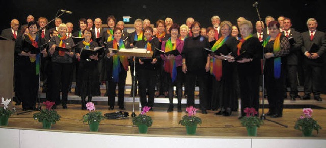 Die Gesangsproben  haben sich gelohnt:...tin Gabi Hilfinger (vierte von rechts)  | Foto: Otmar Faller