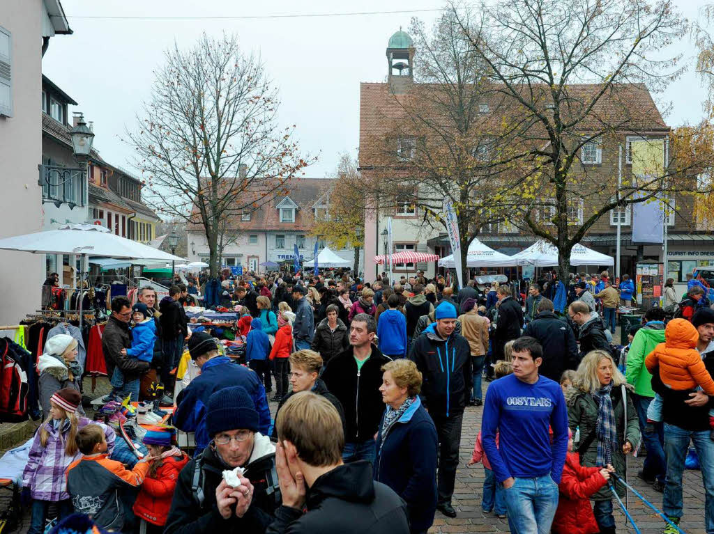 Brettlemarkt in Kirchzarten. Der Winter kann kommen.