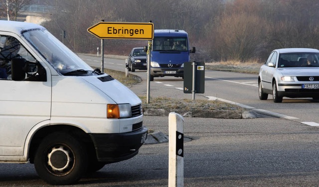 Die Gemeinde Ebringen will alles dran ...e 125 einen Kreisverkehr einzurichten.  | Foto: BZ-Archiv/Faller