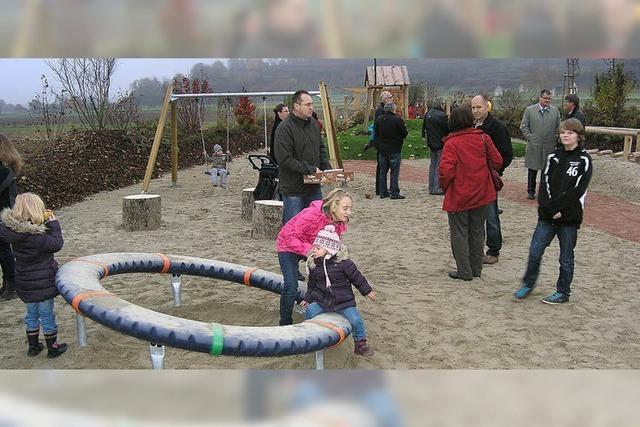 Der neue Spielplatz hat einiges zu bieten