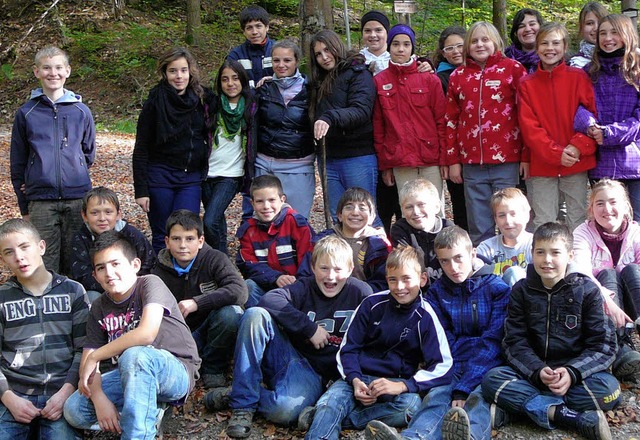 Unterricht im Freien &#8211; Eine Woch...r Fachrichtungen im Wehrer Stadtwald.   | Foto: Schule