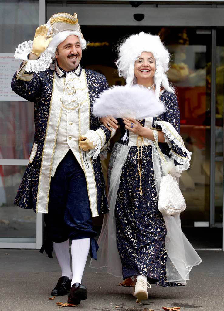 Haksun Guelcicek (l.) und seine frisch angetraute Frau Sultan in Kln.