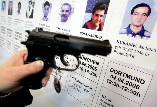 Mit dem baugleichen Modell dieser Waffe mordeten die Tter.  | Foto: dpa