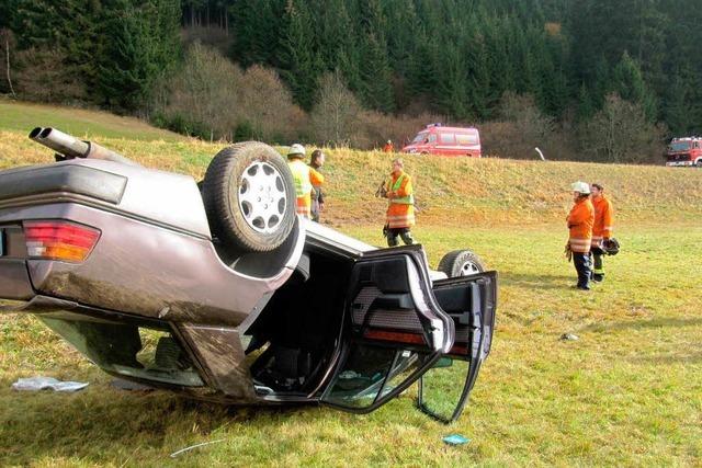 Auto berschlgt sich