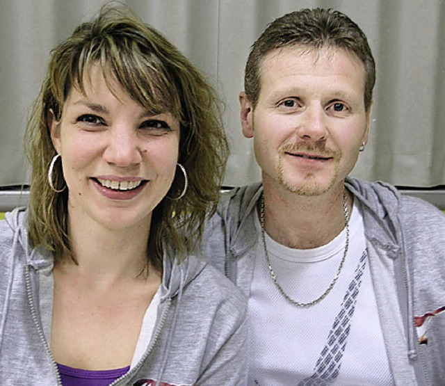 Das Ehepaar Elvira und Sven Lasarzick ...rrat der Spatzenzunft in Schwaningen.   | Foto: Stadler