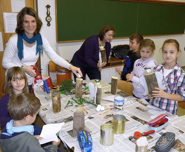 Bastelfieber an der Grundschule in Kiechlinsbergen.   | Foto: Hlter-Hassler