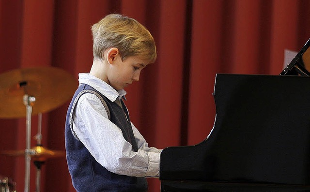 Auch Jakob Zeller gehrt zu den jungen...ikschule auf sich aufmerksam machten.   | Foto: heidi fssel