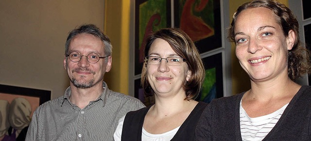 Peter Held, Christine Rutschmann und S...egium  an der Friedrich-Ebert-Schule.   | Foto: Schule