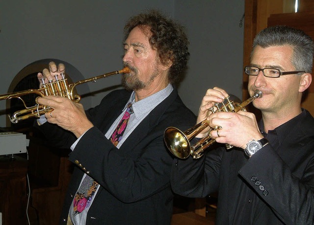 Trompetenglanz hoch zwei: Edward H. Tarr und Bernhard Bttinger (rechts)   | Foto: Roswitha Frey