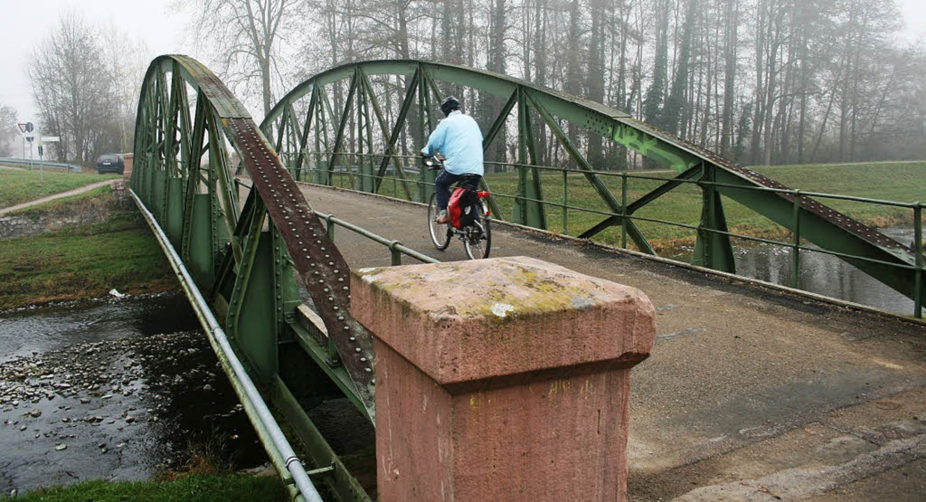 Nur als Rad- und Wirtschaftsweg wird d... daher einen gnstigeren Neubau vor.    | Foto: horst david