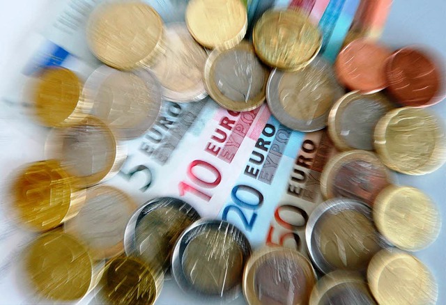 Schwarz-Gelb will den Haushalt in Ordn...pposition hat Zweifel, ob das gelingt.  | Foto: dpa
