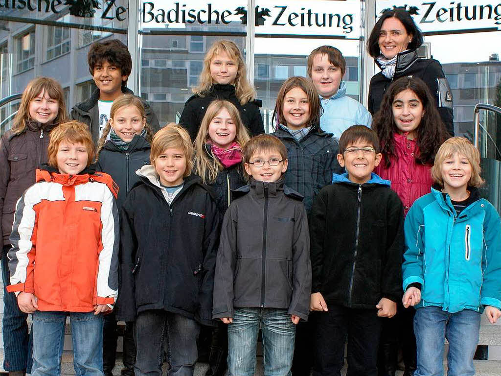 Die Klasse 4a der Hrnlebergschule aus Winden mit ihrer Lehrerin Brigitte Zimmermann.