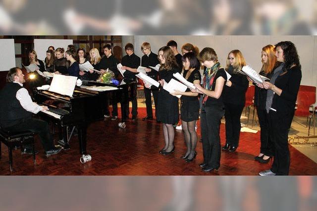 Gymnasiasten mit Musik mit Blut