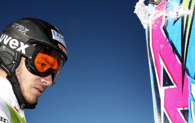 Seine Ski kann Felix Neureuther derzeit nur anschauen.  | Foto: dpa