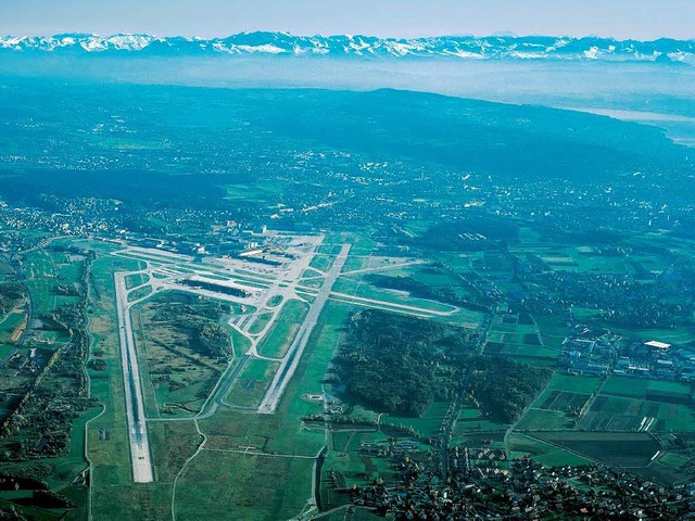 Der Flughafen Kloten aus der Vogelperspektive   | Foto: Flughafen Zrich AG