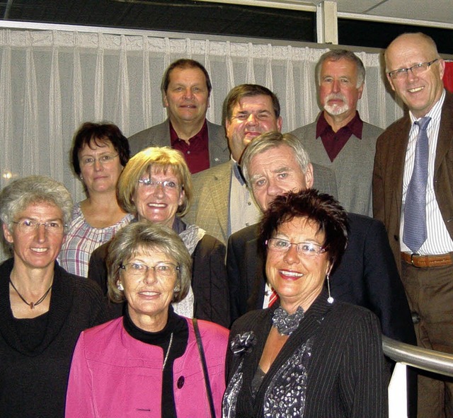 Auf dem Bild (immer von links) oben: R...old, Monika Schwarz, Ingeborg Bieler.   | Foto: Privat