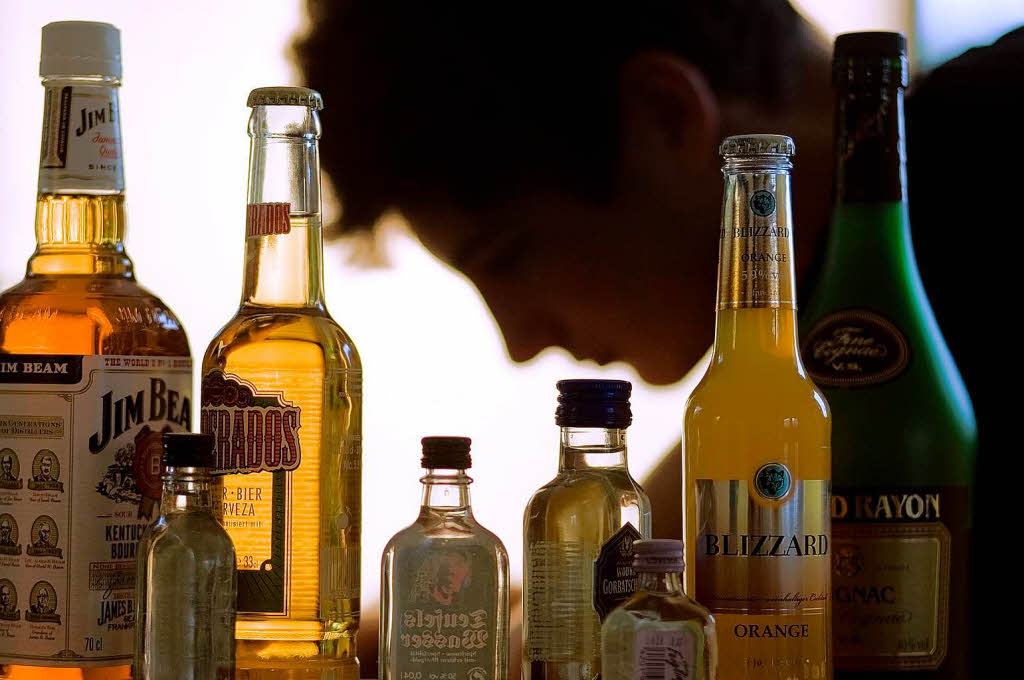 "Mehr Jugendliche trinken hochprozentigen Alkohol" Schülertexte Badische Zeitung