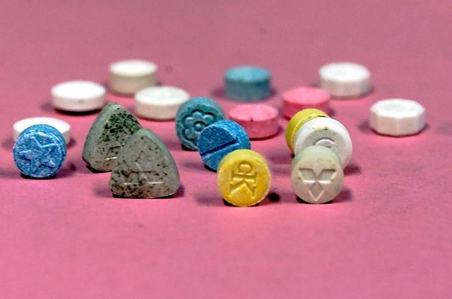 Ecstasy-Tabletten sehen harmlos aus, s...r sehr gefhrlich &#8211; und illegal.  | Foto: Katja Lenz