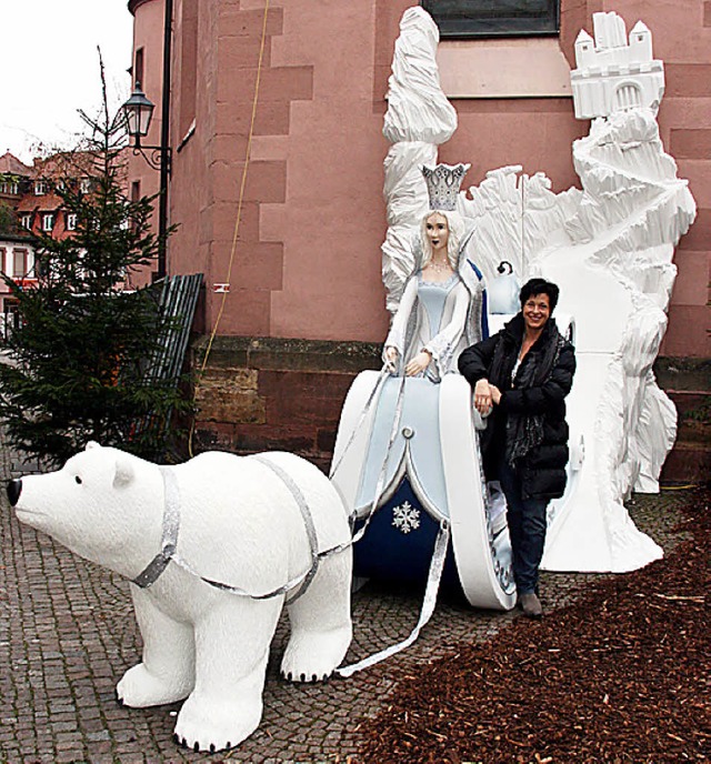 Eisprinzessin: Ein Eisbr zog den Schl... Ergnzung zu den sechs Mrchenhtten.  | Foto: Gerda Oswald