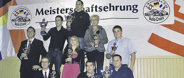 Bei der Meisterschaftsfeier des Stock-...und Fabian Wehrle (hinten von links).   | Foto: Dehmel