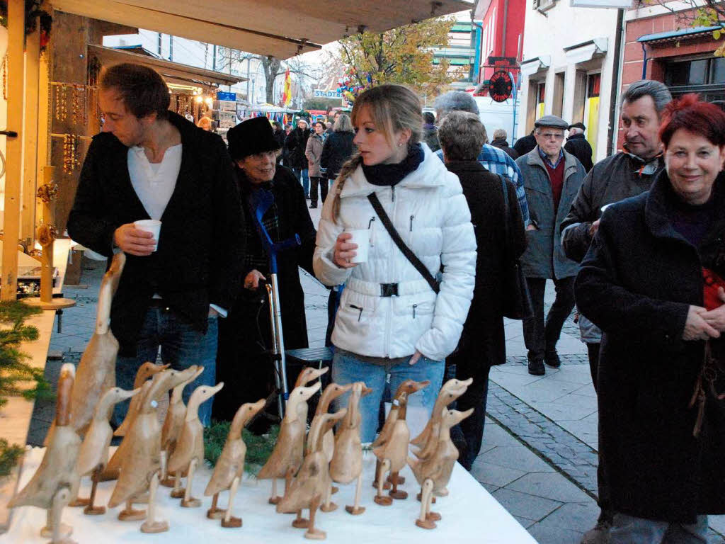 Gute Stimmung herrschte beim Weihnachtsmarkt in dr Innenstadt. Den Besuchern wurde fr Augen, Ohren und Gaumen etwas geboten.