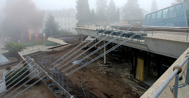 Die Sanierung der drei Dachterrassen d...uses Badenweiler liegt  im Zeitplan.    | Foto: Sigrid Umiger