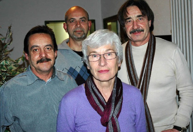 Der im Amt besttigte Vorstand: Walter... Hartmann, Jutta Ebert, Ewald Schck.   | Foto: Britta Wieschenkmper