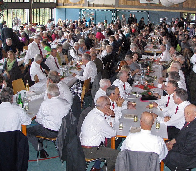 Mehrere hundert Gste feierten am Sonn...raditionelle Wartburgfest in Wollbach.  | Foto: Ines Bode