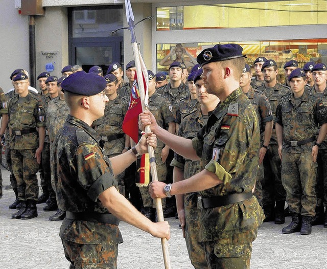 Soldaten des Patenschafts-Artillerieba...ichen Kommandobergabe im April 2011.   | Foto: Archivbild: herbst