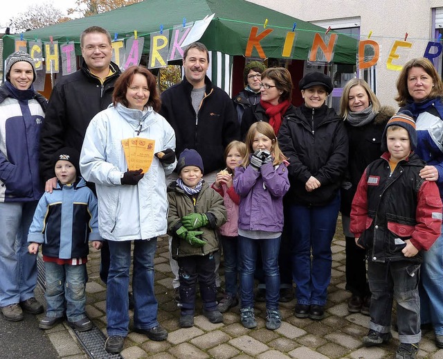 Erfolgreicher Elternprotest: Gestern A...kauf vor der Metzgerei Hug gefordert.   | Foto: Privat