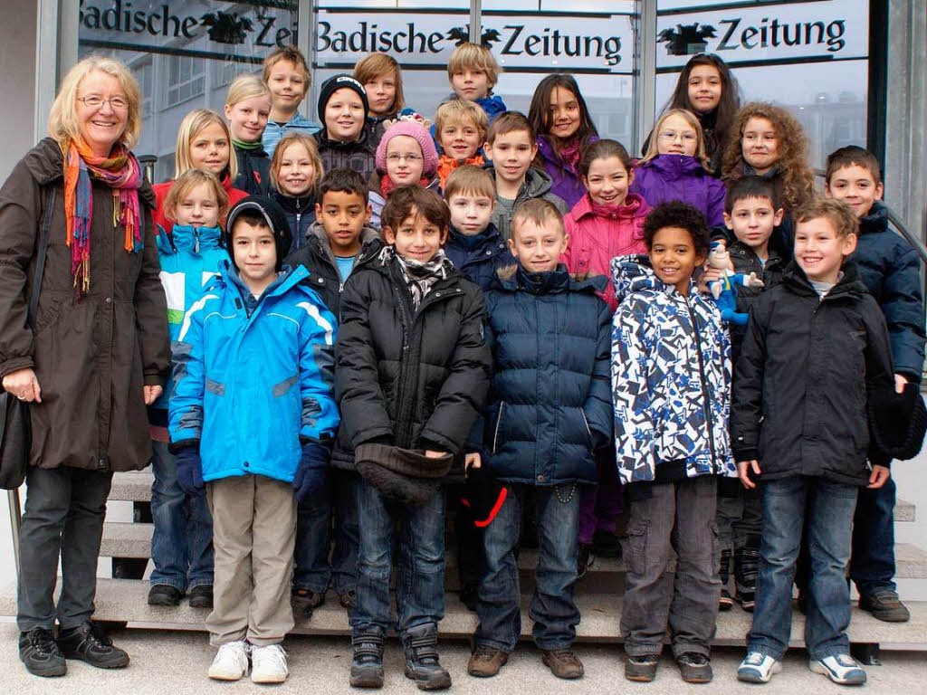 Die Klasse 4d der Clara-Grunwald-Grundschule aus Freiburg mit ihrer Lehrerin Anite Ziegler-Bilharz.