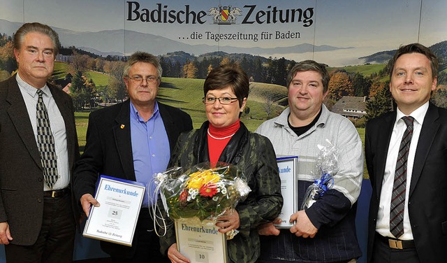 Langjhrige Zeitungszusteller der BZ i...und  BZ-Vertriebsleiter Thomas Zehnle   | Foto: Rita Eggstein