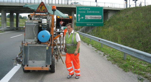 Badische Striche malte Alfons Hug auf ...n Autobahn, die durch Ljubljana fhrt.  | Foto: PRIVAT