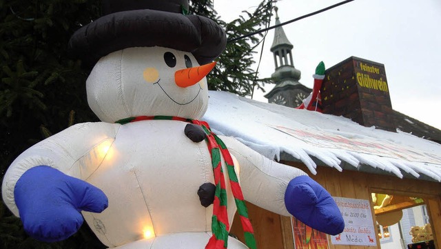 Der Weihnachtsmarkt auf dem Marktplatz  | Foto: Sylvia-Karina Jahn