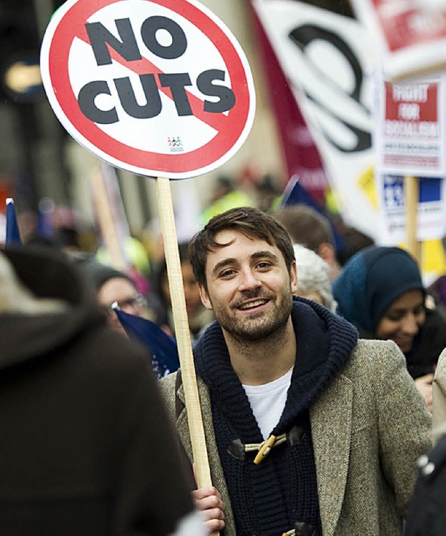 Rund zwei Millionen Demonstranten zogen am Mittwoch durch London.   | Foto: AFP