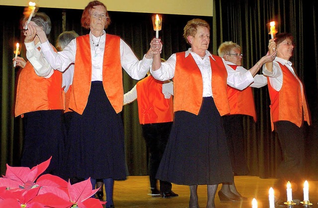 Einen schnen Lichtertanz prsentierte...i der Seniorenadventsfeier in Kollnau.  | Foto: Eberhard Weiss