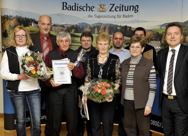 Treue BZ-Zusteller geehrt: Hannelore E...ter Bhler, Thomas Zehnle (von links).  | Foto: Rita Eggstein