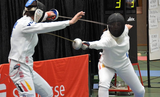 Die besten deutschen Juniorinnen kreuz...dkircher Kastelberghalle die Klingen.   | Foto: Bleyer