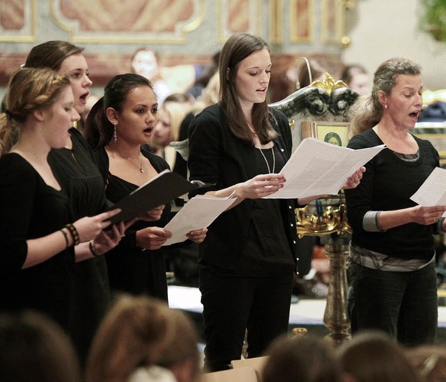 Auch die vom  Gesangsensemble Marchfel...geistlichen Chorle waren berzeugend.  | Foto: CHRISTOPH BREITHAUPT