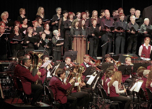 Der Freiheit ein Konzert: Mit dem Gefa...pelle das Freiheitsthema ins Zentrum.   | Foto: B. Baumeister