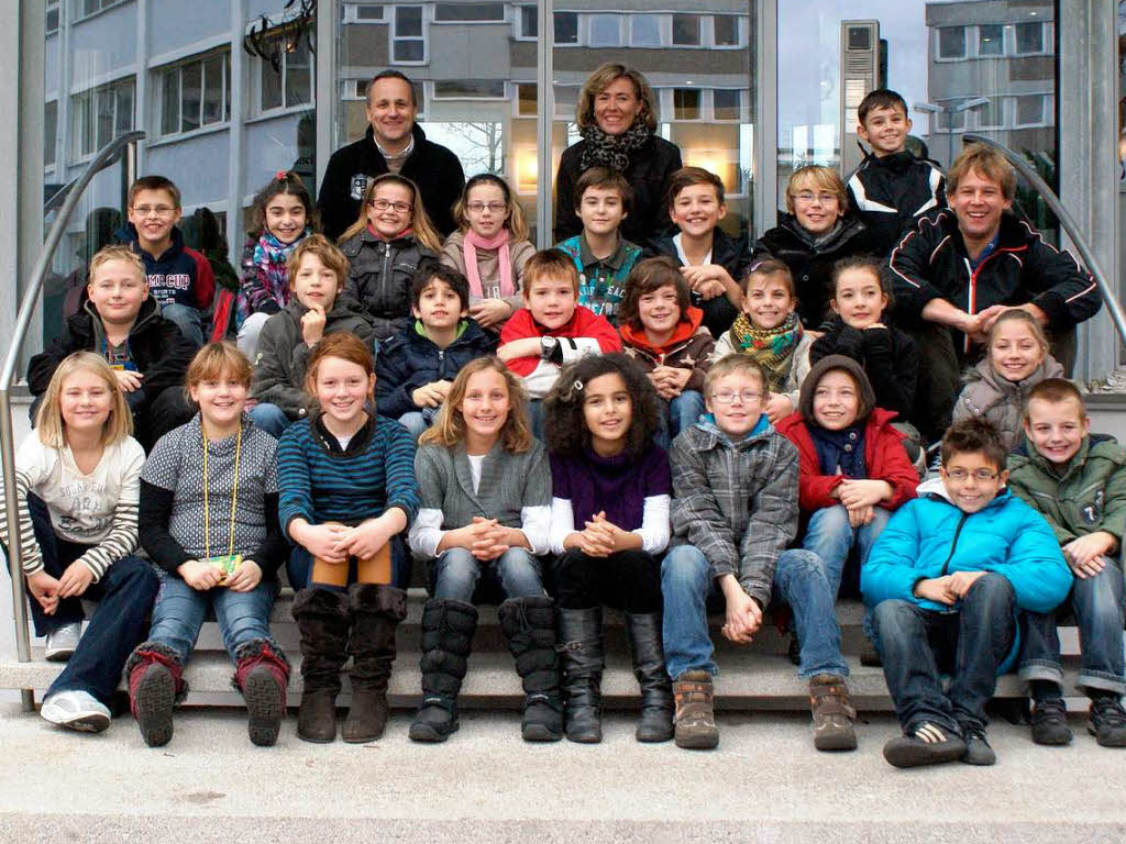 Die Klasse 4b der Astrid-Lindgren-Grundschule Hauingen aus Lrrach mit ihrem Lehrer Andreas Schurig