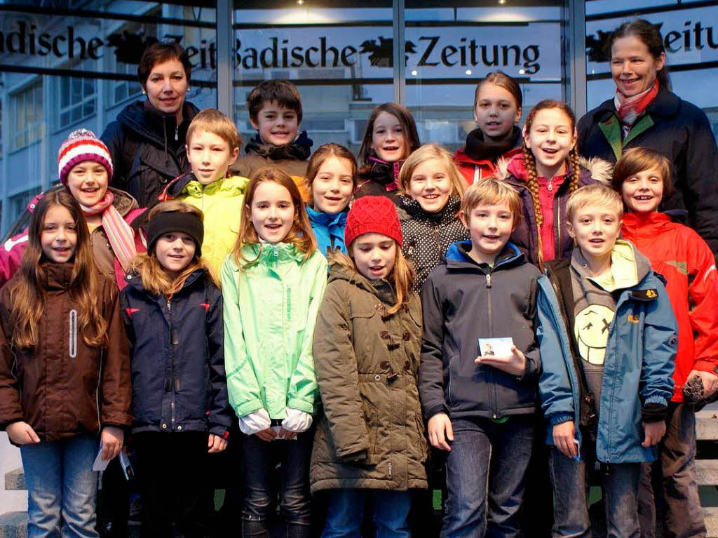 Die Klasse 4b der Schneeburgschule aus Freiburg mit ihrer Lehrerin Angelika Mller.