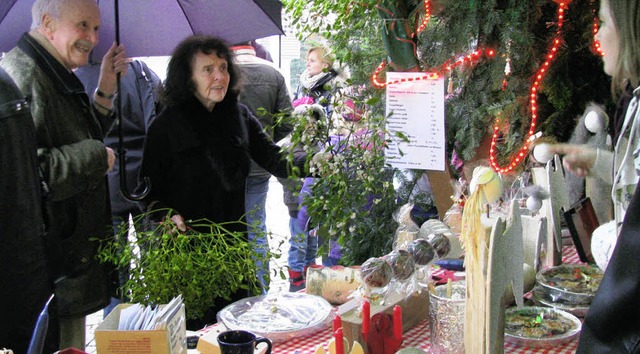 Am Stand der Abt-Columban-Schule gab e...gefertigter Geschenke und Mitbringsel.  | Foto: M. Lange