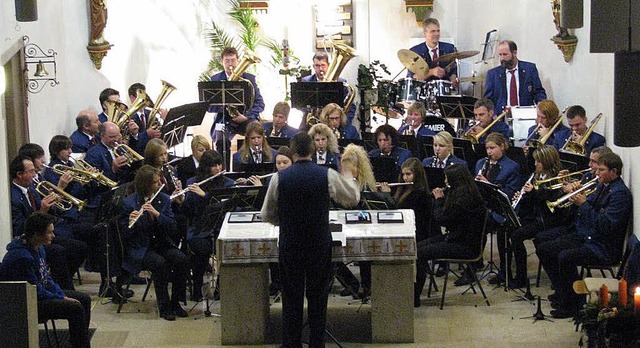 Unter dem Motto &#8222;Hochzeiten&#822... Lembach in der vollbesetzten Kirche.   | Foto: Seifermann