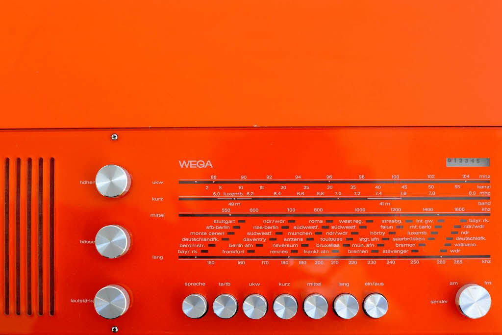Radio 142, Wega, 1968.