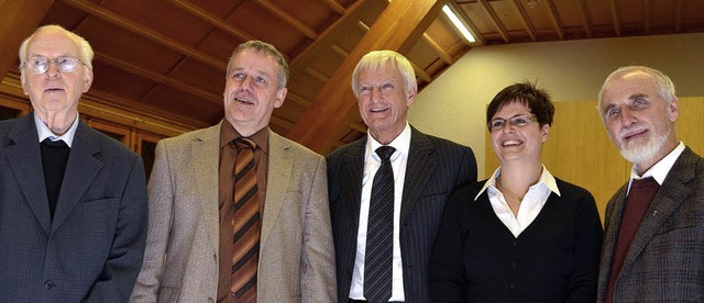 Von links: Pfarrer im Ruhestand Franz ...ster in der Seelsorgeeinheit Todtnau.   | Foto: karin Maier