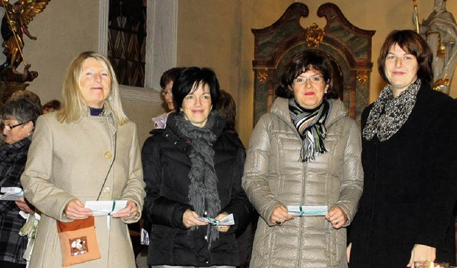 Spendenempfnger an der Adventsfeier: ...stin Lang von der Frauengemeinschaft.   | Foto: Birkle