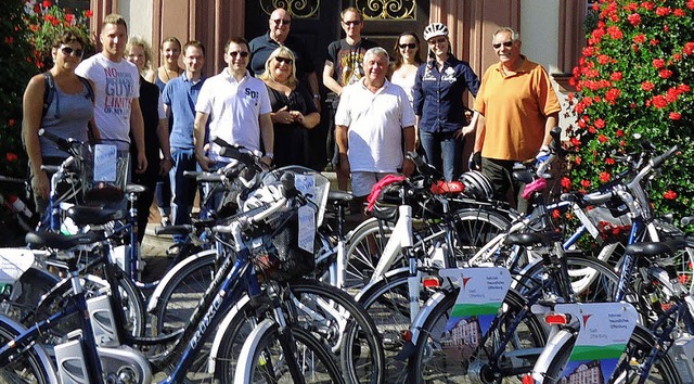 Vom E-Bike begeistert: die Freien Whler Offenburg.   | Foto: Privat