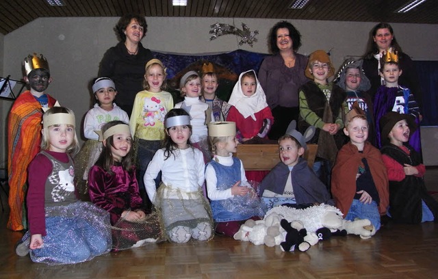 Am 2. Advent hatten die Kinder des Kin...t hatten, ins Gemeindehaus eingeladen.  | Foto: Dietmar Noeske