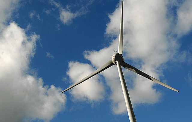 Windkraft  soll nach Wunsch der Grnen auch im Landkreis eine Rolle spielen.   | Foto: dpa